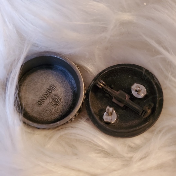 Cute Little Bees Earrings & Sunflower Jewelry Box - Picture 2 of 3